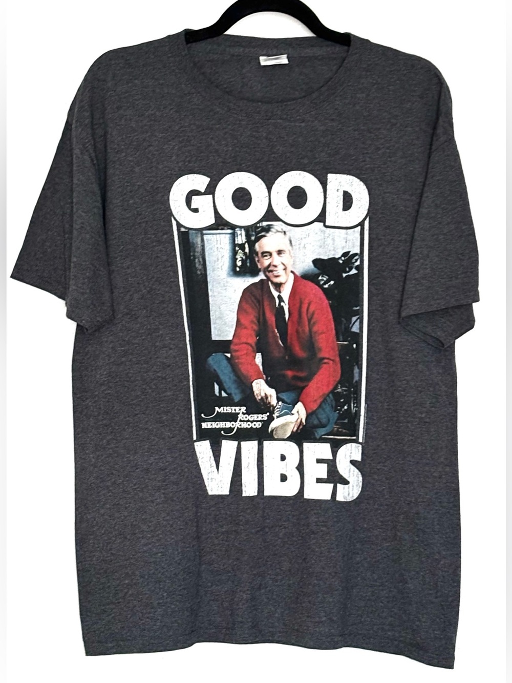 Fruit of the Loom “Good Vibes” Mr. Rogers T-Shirt Charcoal Gray Size L